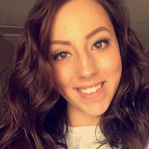 Meet your Posher, Alissa