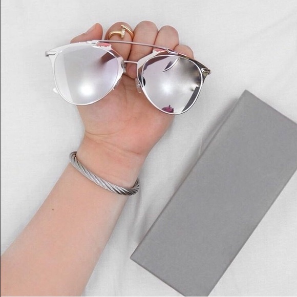 🆕 Mirrored Silver Reflective Sunglasses ✨