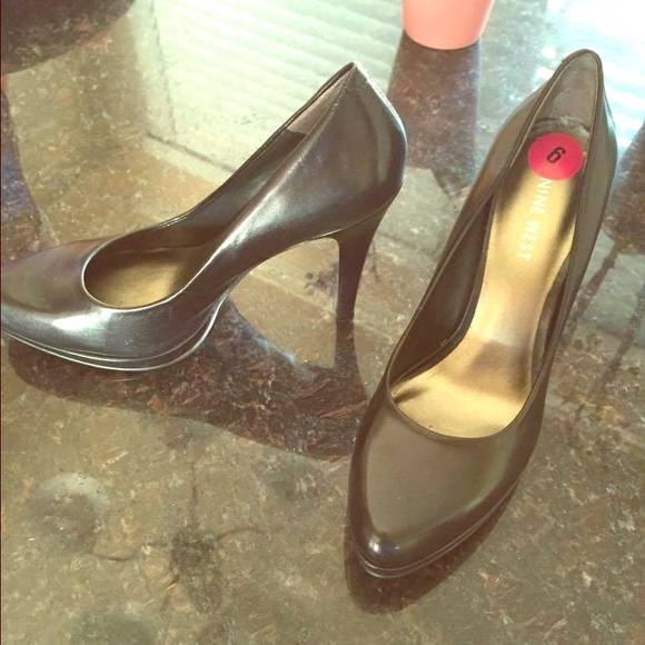 Black Nine West heels