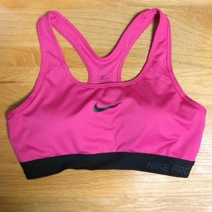Nike Pro Sports Bra