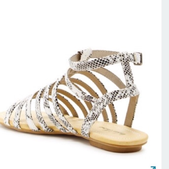 NWT- Michael Antonio Snake Print Gladiator Sandal - Picture 3 of 6