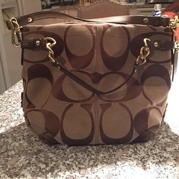 Tan Coach shoulder bag