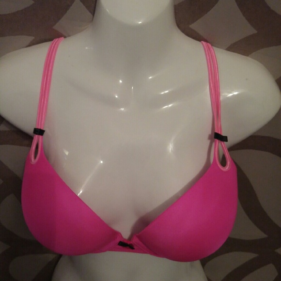 Victoria's Secret 34 D bra NWT SOLD