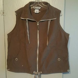 Columbia vest