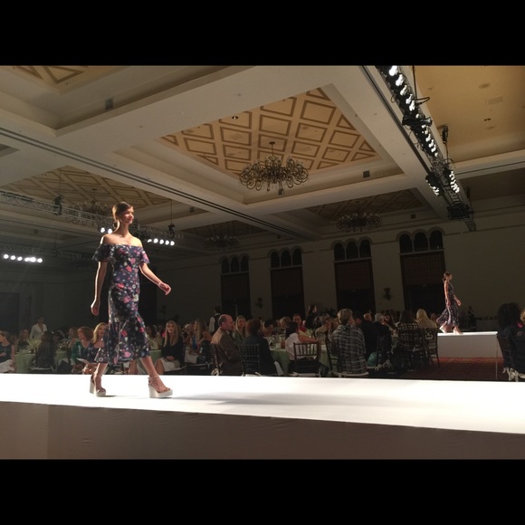 Meet your Posher, Anny - Picture 2 of 2