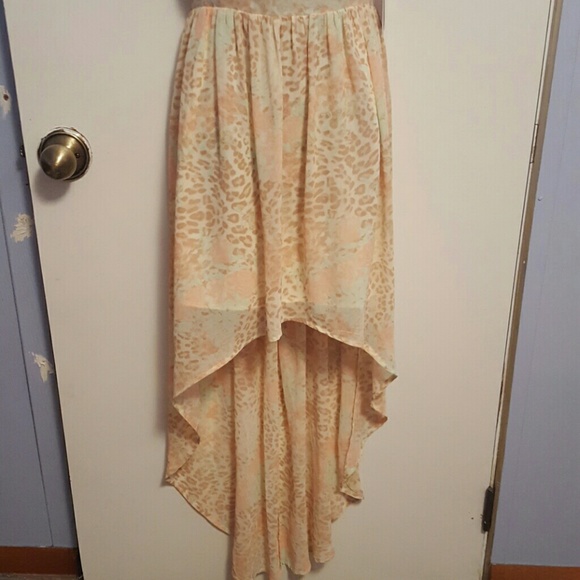 High Low Dress - Picture 3 of 4