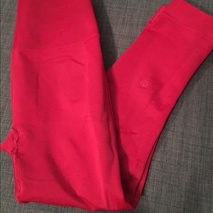 Lululemon crops size 6