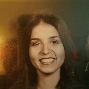 Meet your Posher, Elisa