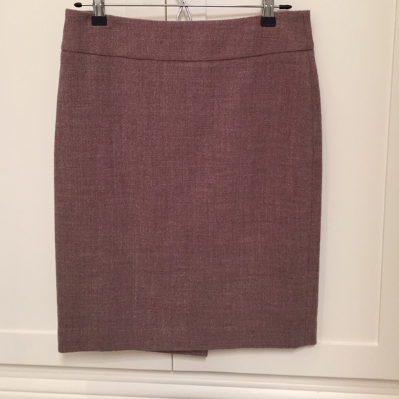 Ann Taylor wool skirt (size 4)