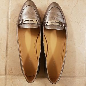 Silver Coach flats