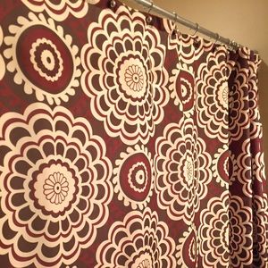 Beautiful shower curtain!