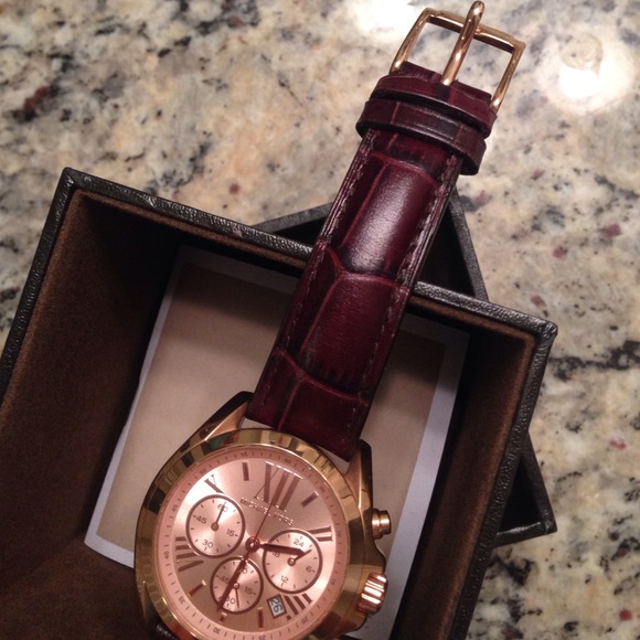 Rose Gold dark brown watch main image 4