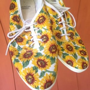 american apparel sunflower printed tennis shoe🌻🌻
