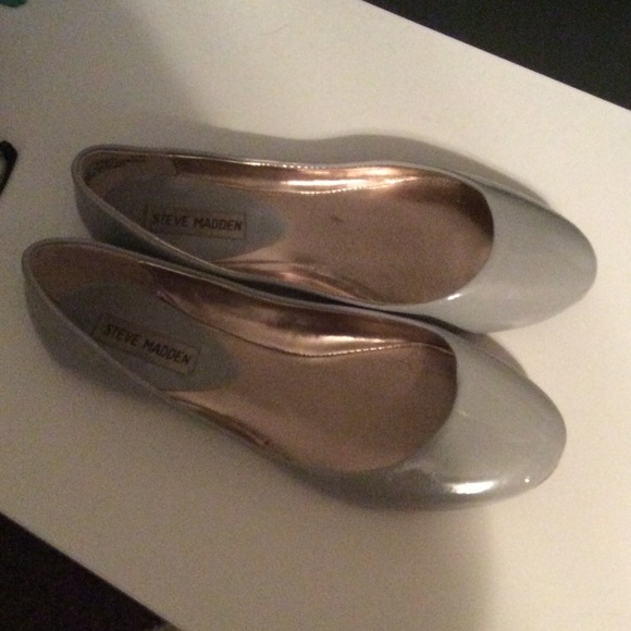 Steve Madden Shoes - Gray flats