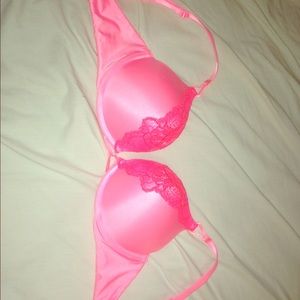 Victoria's Secret 34C BombShell Bra, barely used