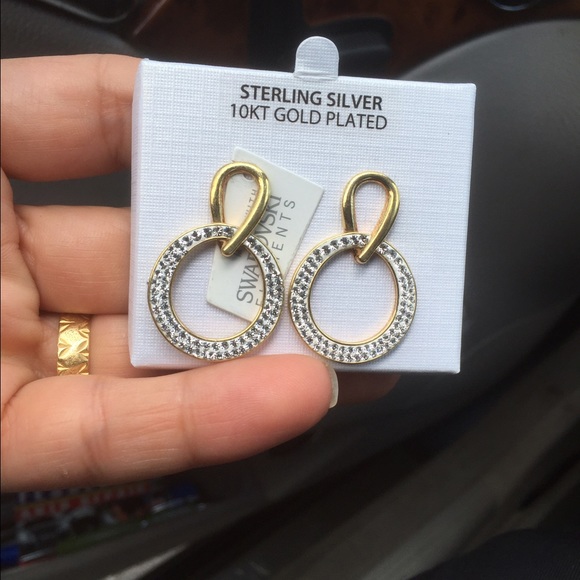 Earring - Picture 3 of 4