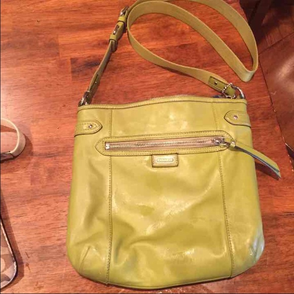 Coach cross body. - Picture 2 of 4