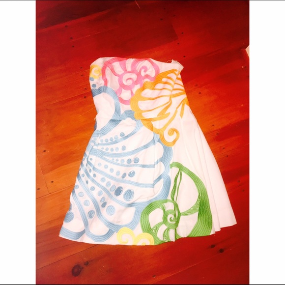 Lilly Pulitzer Dresses & Skirts - ‼️️SALE‼️ Lilly Pulitzer Strapless Dress