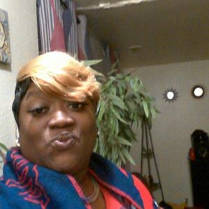 Meet your Posher, Candice