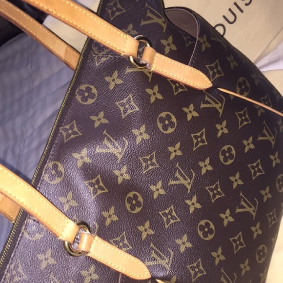 Louis Vuitton Totally MM - Picture 1 of 3