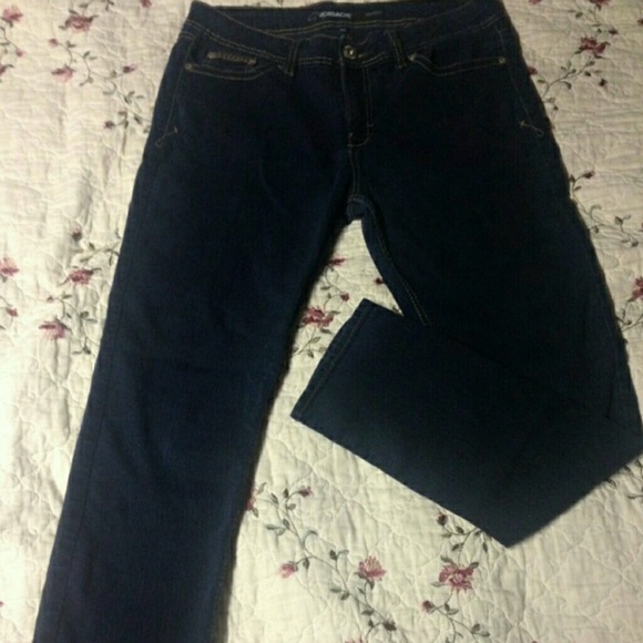 Jordache skinny jeans - Picture 2 of 2