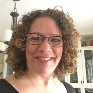 Meet your Posher, Liz