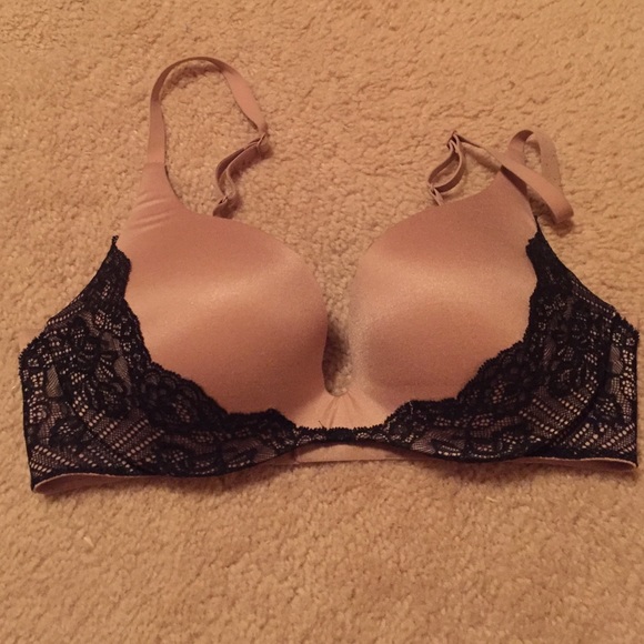 Nude/Black Victoria's Secret Incredible Bra - 34D