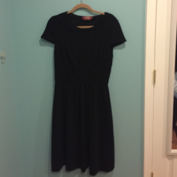 MaxMara Black Lace Top Midi Dress