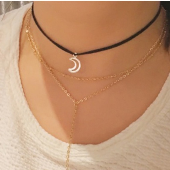 Moon charm choker necklace - Picture 2 of 2