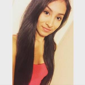 Meet your Posher, Mariela