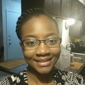 Meet your Posher, Dominique