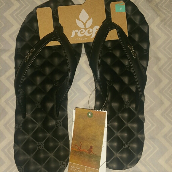 Black Reef Dreams Sandals