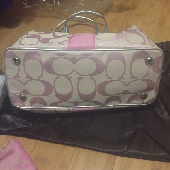 Purse - Picture 4 of 4