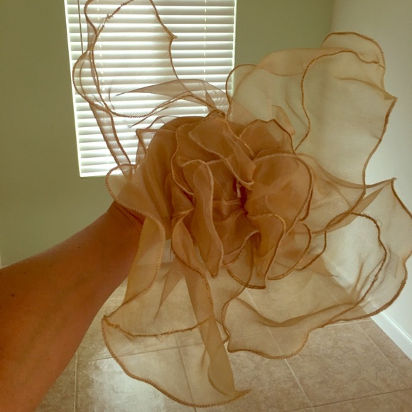 Head piece detailed 100% silk rose shape main image 4