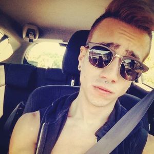 Meet your Posher, Adam