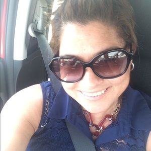 Meet your Posher, Annie