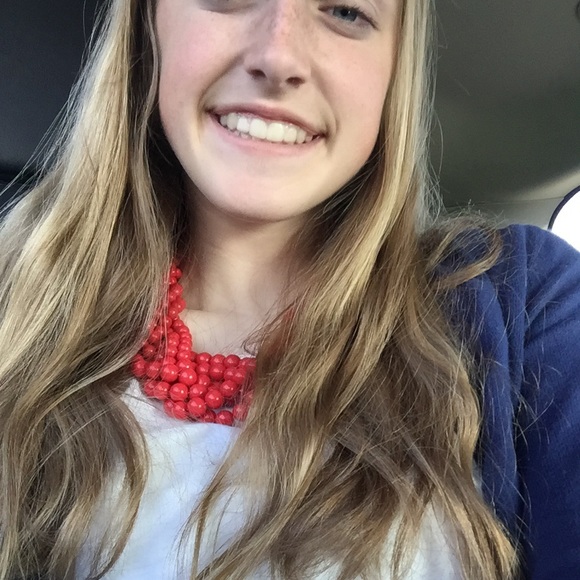 Meet your Posher, Mia - Picture 1 of 1