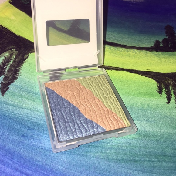 Mary Kay mineral eye color - Picture 2 of 2