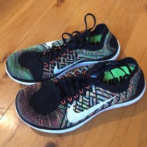 Nike fly knit free runs