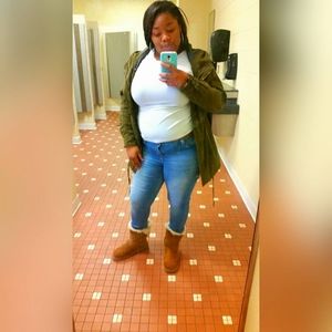 Meet your Posher, Danielle