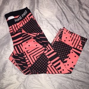 🔥Firm🔥Nike Pro Capri (Dri-Fit)