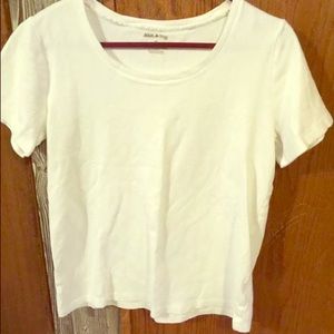 T shirt white