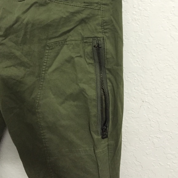 Pants - Picture 2 of 4