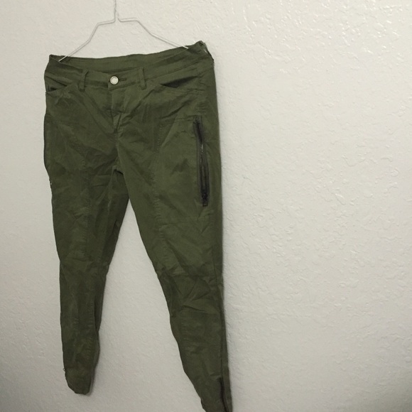 Pants - Picture 4 of 4