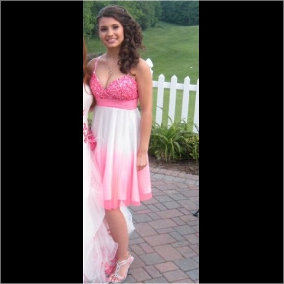 White and pink dress - Picture 2 of 2