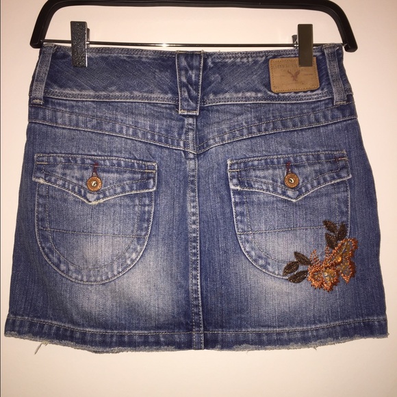 American Eagle Outfitters Mini Skirt, Size 2 - Picture 3 of 4