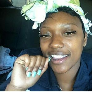 Meet your Posher, Jasmine