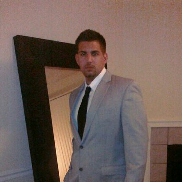 Meet your Posher, Anthony