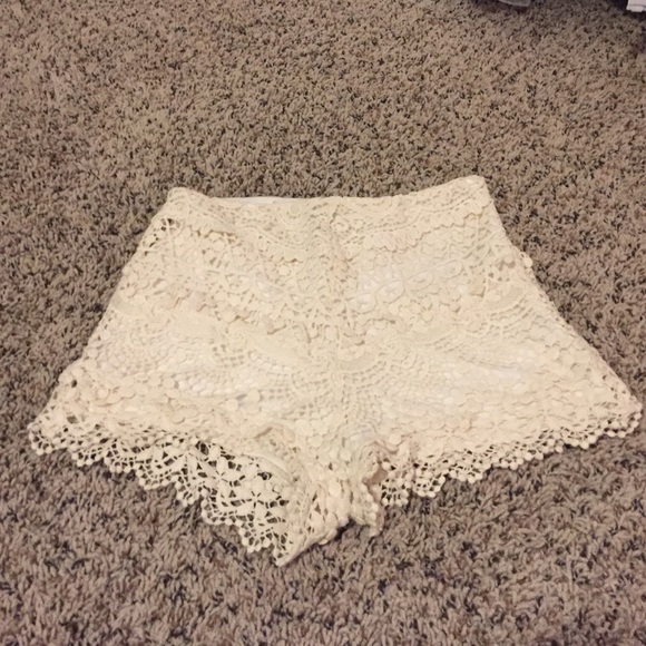 kimchi blue lace detail shorts
