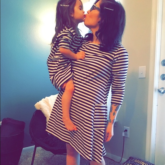 Allow me to reintroduce myself, my name is Amy - Picture 2 of 7